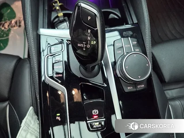 BMW 5 Series (G30) 2020 Черный из Кореи, фото 4