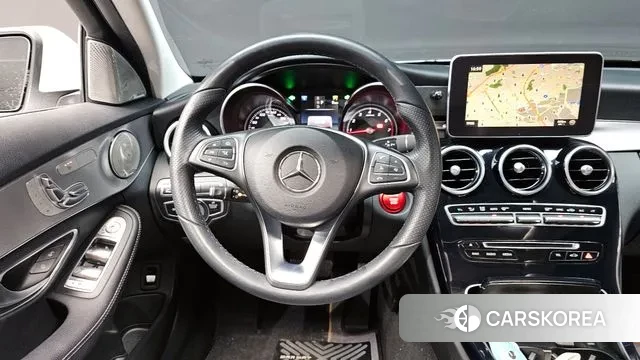 Mercedes-Benz C-Class W205 2018 Белый из Кореи, фото 4