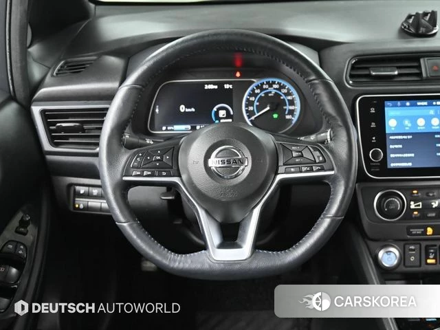 Nissan Leaf (ZE1) 2019 Белый из Кореи, фото 4