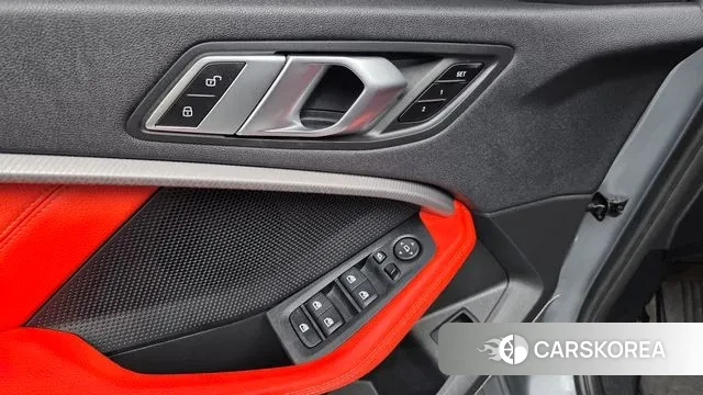 BMW 1 Series (F40) 2022 Серебряный из Кореи, фото 4