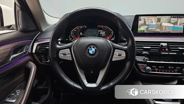 BMW 5 Series (G30) 2020 Белый из Кореи, фото 4