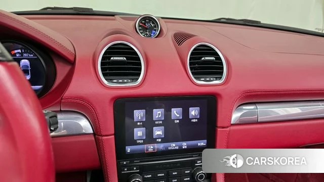 Porsche 718 Boxster 2022 Белый из Кореи, фото 4