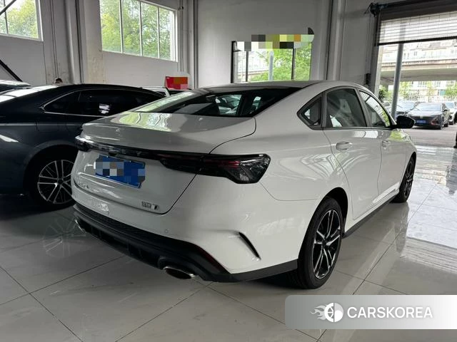 Geely Automobile Binrui 2026 Белый из Китая, фото 4