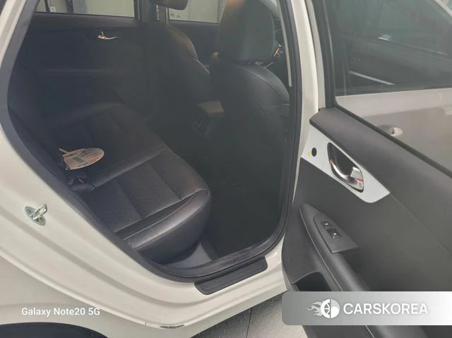 Kia The New K3 2nd generation 2022 Жемчужный цвет из Кореи, фото 4