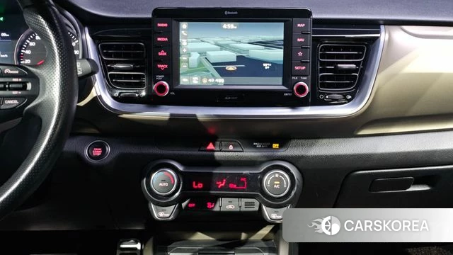 Kia Stonic 2018 Синий из Кореи, фото 4