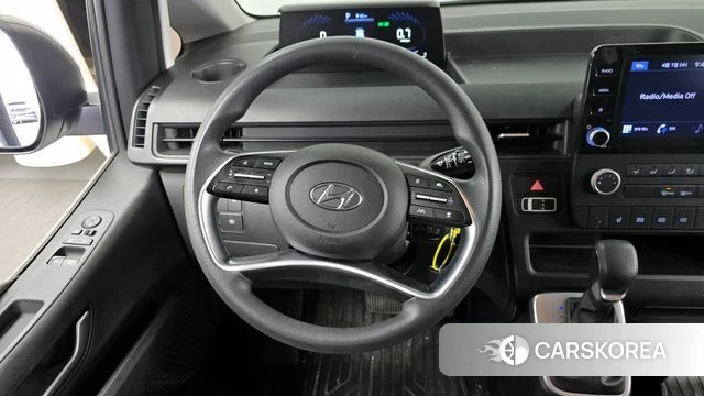 Hyundai Staria 2022 Белый из Кореи, фото 4
