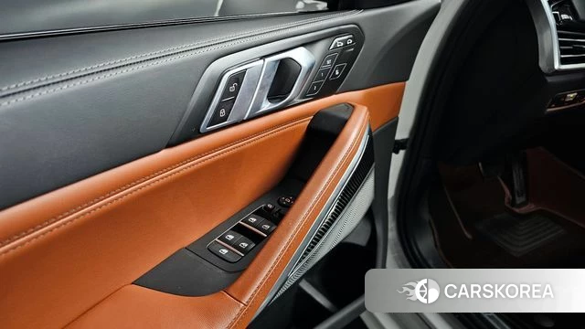 BMW X6 (G06) 2023 Белый из Кореи, фото 4