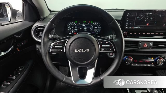 Kia The New K3 2nd generation 2022 Белый из Кореи, фото 4