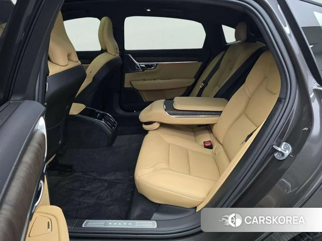 Volvo S90 2024 Серый из Кореи, фото 4