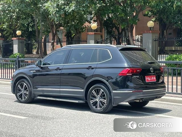 Volkswagen Tiguan L 2021 Черный из Китая, фото 4