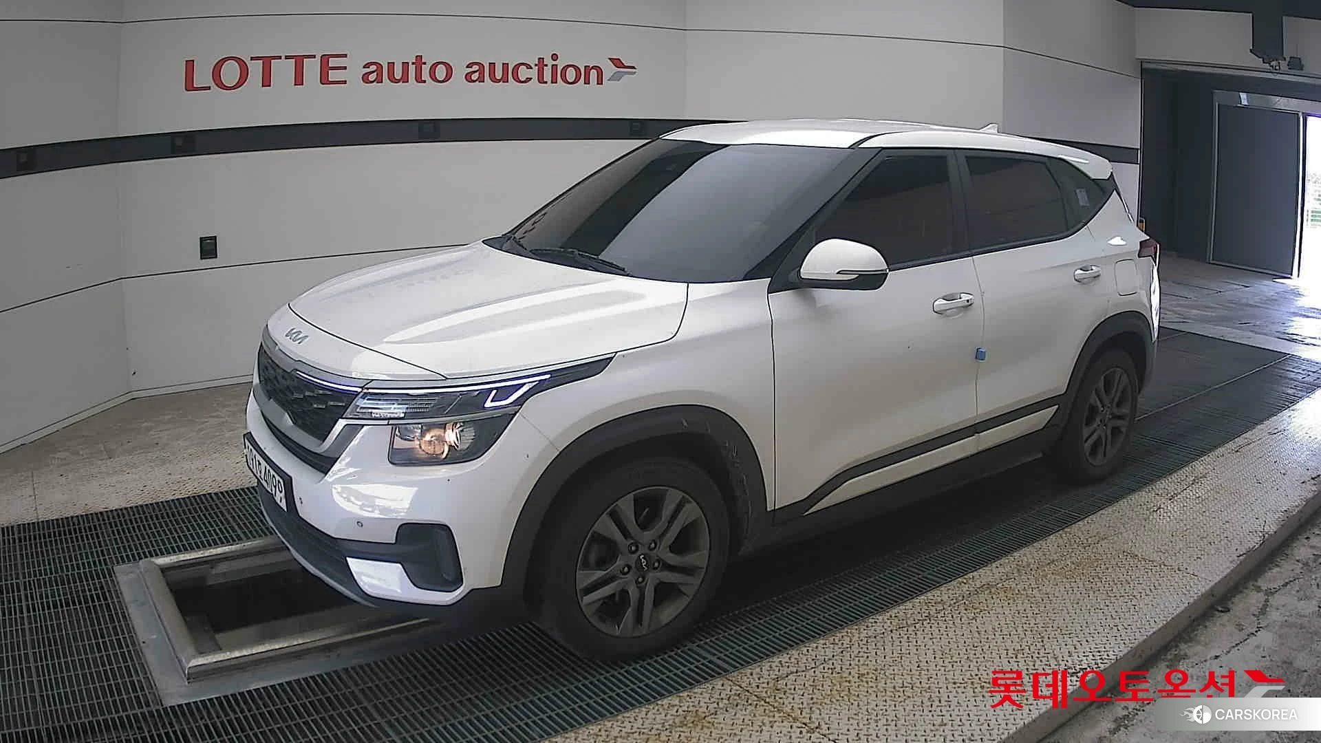 Kia Seltos 2022 Snow White Pearl из Кореи, фото 4