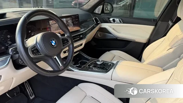 BMW X7 (G07) 2023 Белый из Кореи, фото 4