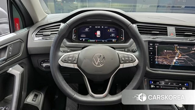 Volkswagen Tiguan Allspace 2022 Серебряный из Кореи, фото 4