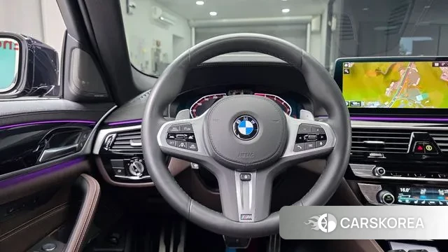 BMW 5 Series (G30) 2023 Черный из Кореи, фото 4