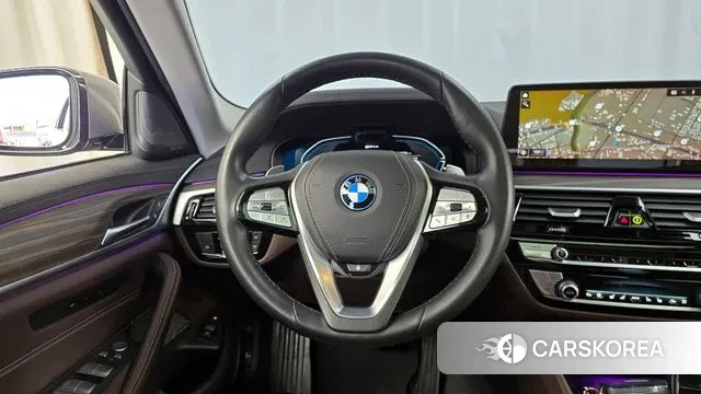 BMW 5 Series (G30) 2022 Серебристо-серый из Кореи, фото 4