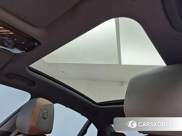 BMW 5 Series (G60) 2025 Серый из Кореи, фото 4