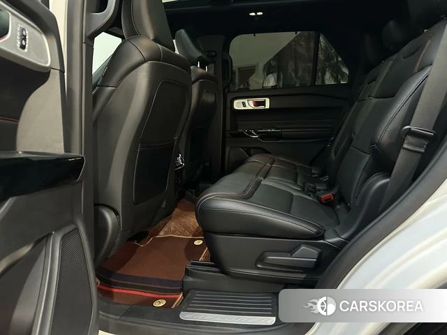 Ford Explorer 2021 Белый из Китая, фото 4