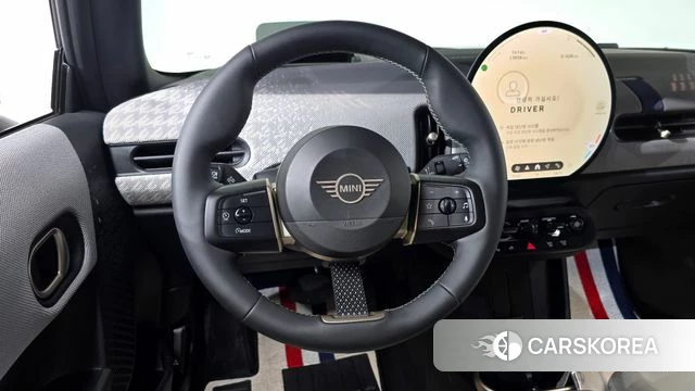 Mini Cooper S 4th Generation 2024 Белый из Кореи, фото 4