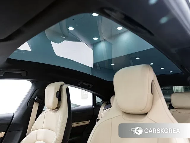 Porsche Taycan 2023 Черный из Кореи, фото 4