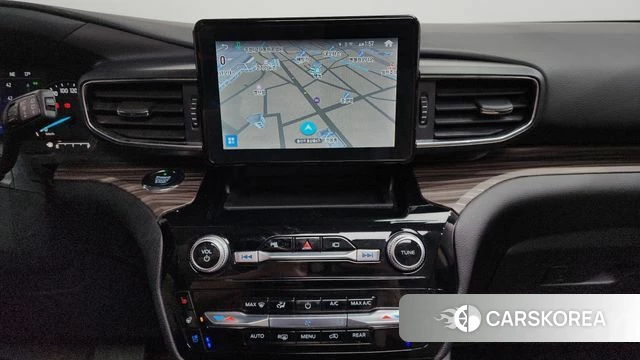 Ford Explorer 6th Generation 2021 Белый из Кореи, фото 4