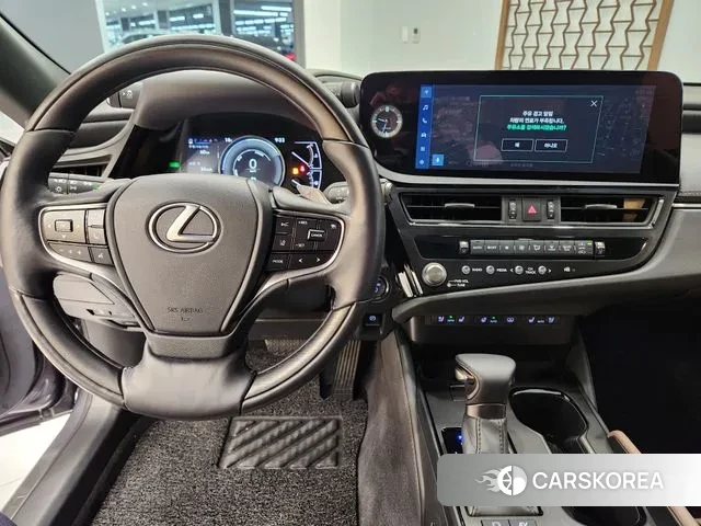 Lexus ES300h 7th generation 2024 Серый из Кореи, фото 4