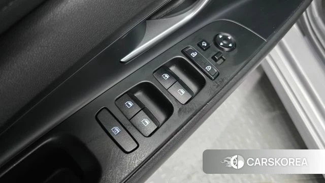 Hyundai Avante Hybrid (CN7) 2021 Серебристо-серый из Кореи, фото 4