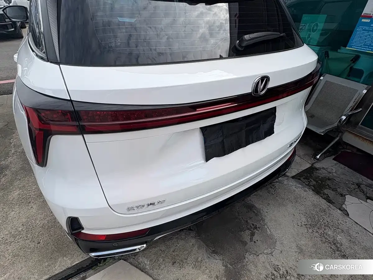 Chang'an CS75PLUS 2025 Белый из Китая, фото 4