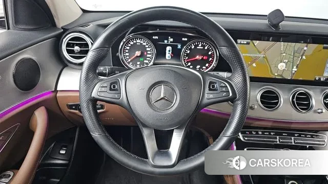 Mercedes-Benz E-Class W213 2018 Белый из Кореи, фото 4