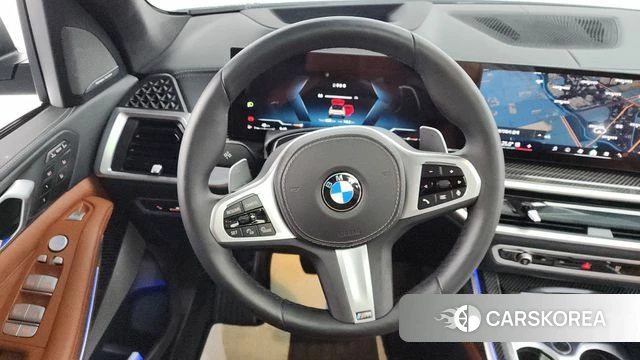 BMW X7 (G07) 2025 Белый из Кореи, фото 4