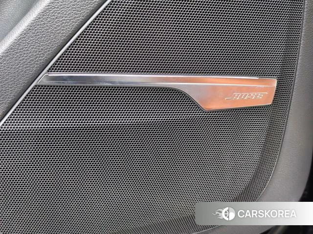 Audi Q7 2020 Черный из Китая, фото 4