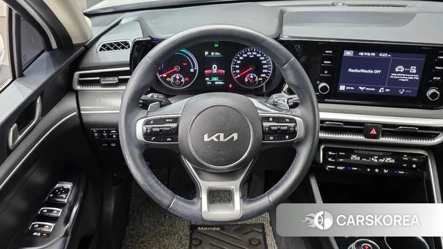 Kia K5 Hybrid 3rd Generation 2022 Белый из Кореи, фото 4