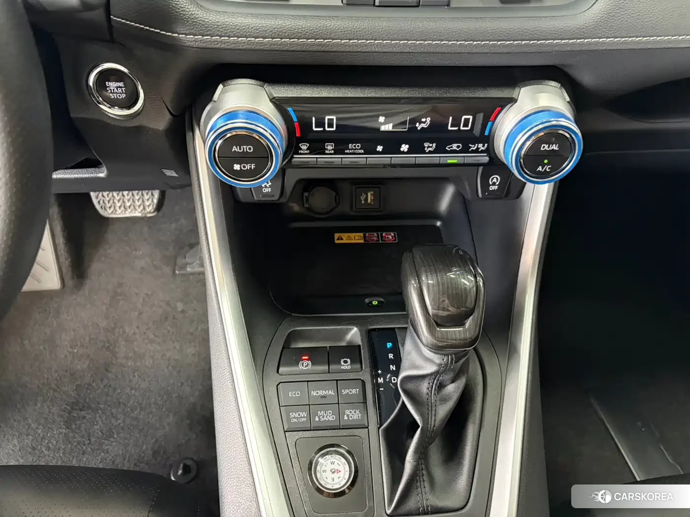 Toyota RAV4 2023 Белый из Китая, фото 4