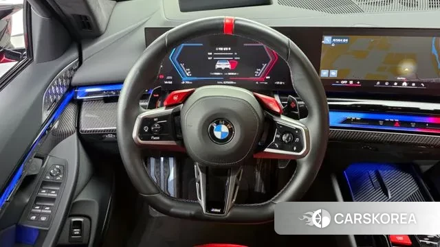 BMW M5 (G90) 2025 Красный из Кореи, фото 4