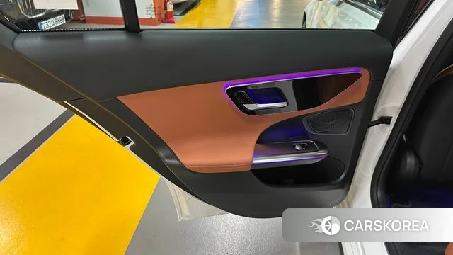 Mercedes-Benz C-Class W206 2026 Белый из Кореи, фото 4