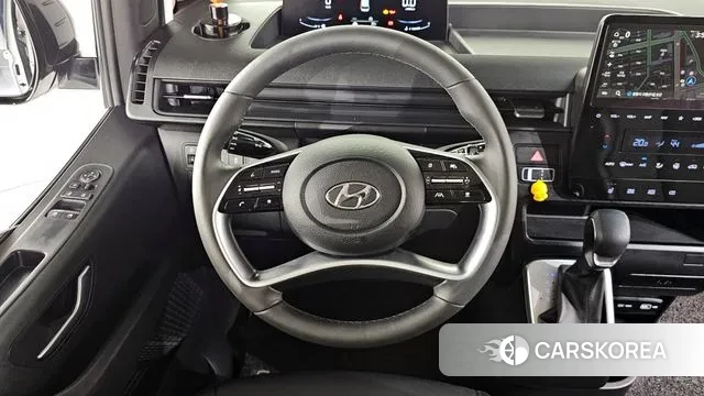 Hyundai Staria 2023 Белый из Кореи, фото 4