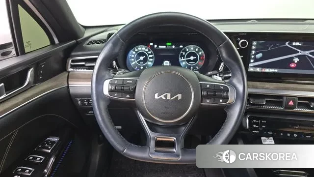 Kia K5 3rd generation 2023 Белый из Кореи, фото 4