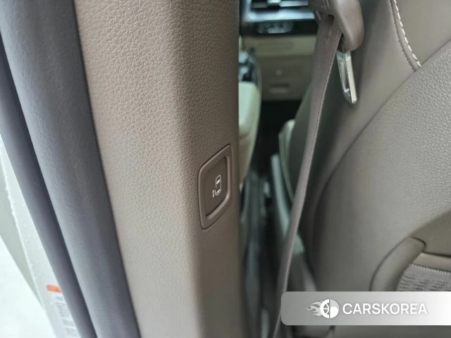 Kia Carnival 4th generation 2023 Белый из Кореи, фото 4