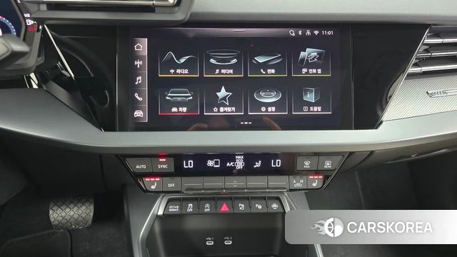 Audi A3 (8Y) 2025 Белый из Кореи, фото 4