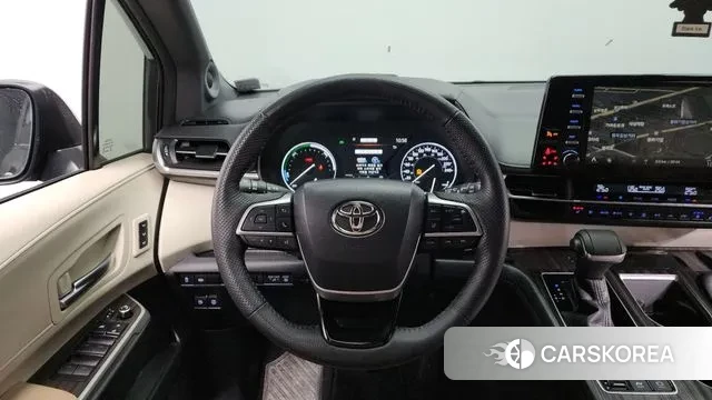 Toyota Sienna 4th Generation 2021 Серый из Кореи, фото 4