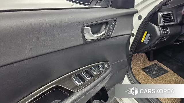 Kia The New K5 2nd generation 2018 Белый из Кореи, фото 4