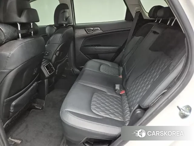 Kia Sportage 5th Generation Hybrid 2022 Белый из Кореи, фото 4