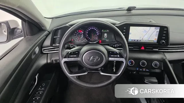 Hyundai Avante (CN7) 2021 Серебристо-серый из Кореи, фото 4