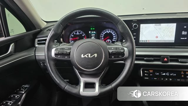 Kia K5 3rd generation 2023 Серый из Кореи, фото 4