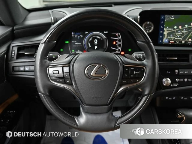 Lexus ES300h 7th generation 2023 Черный из Кореи, фото 4