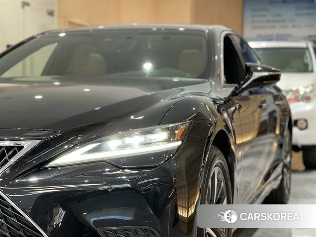 Lexus LS 2022 Черный из Китая, фото 4