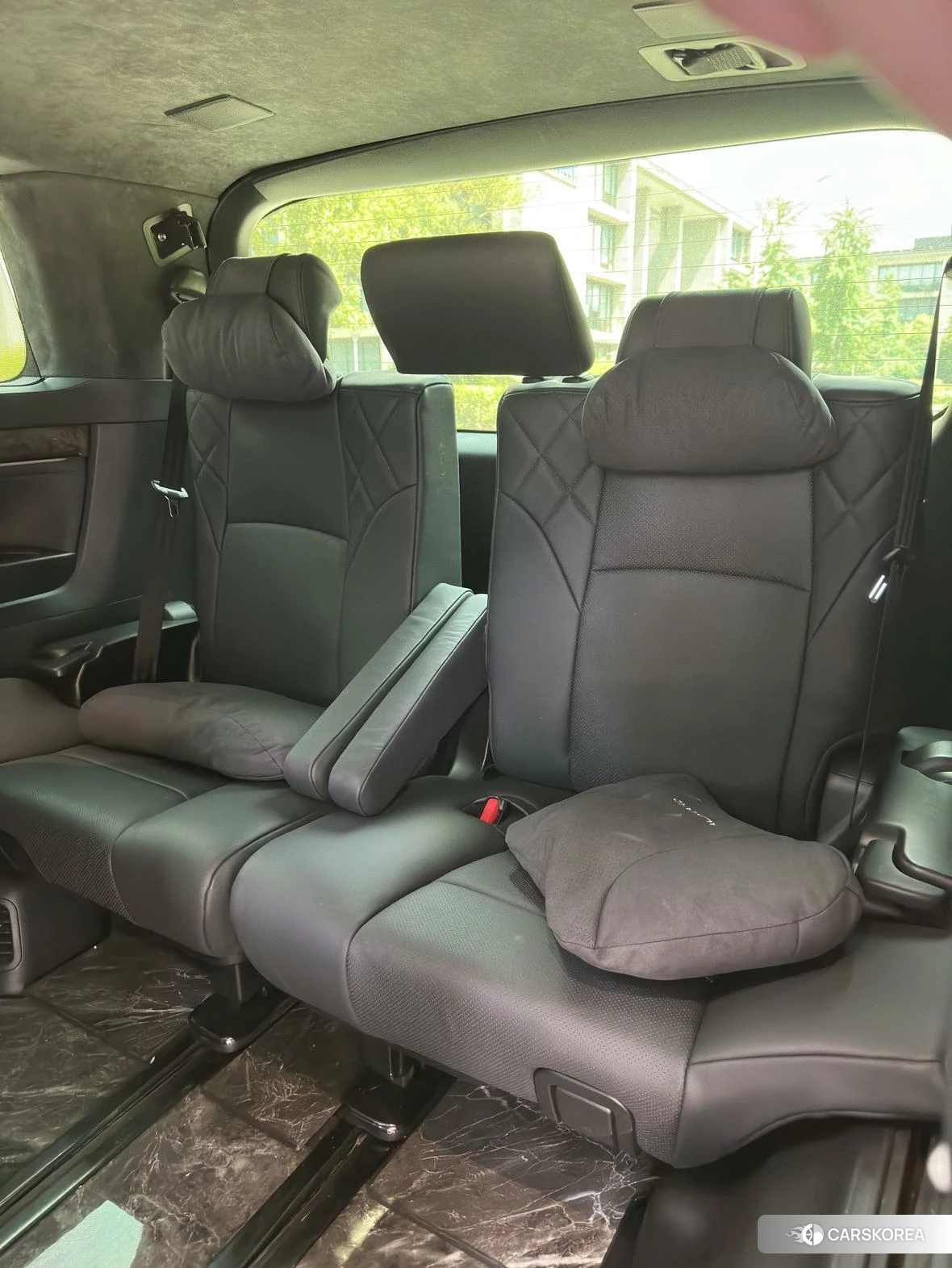 Toyota Elfa 2021 Черный из Китая, фото 4