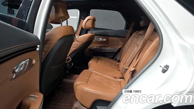 Genesis GV70 2023 Белый из Кореи, фото 4