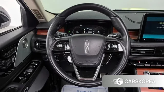Lincoln Aviator 2nd generation 2019 Белый из Кореи, фото 4