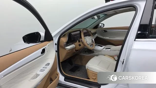 Hyundai The New Grandeur IG Hybrid 2021 Белый из Кореи, фото 4