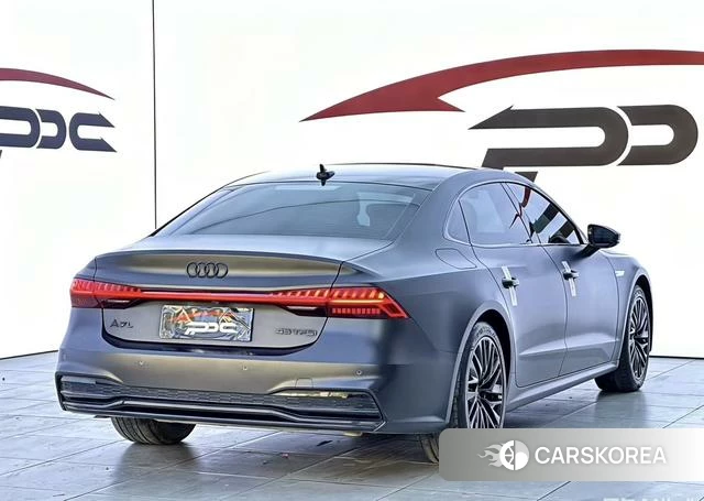Audi A7L 2024 Черный из Китая, фото 4
